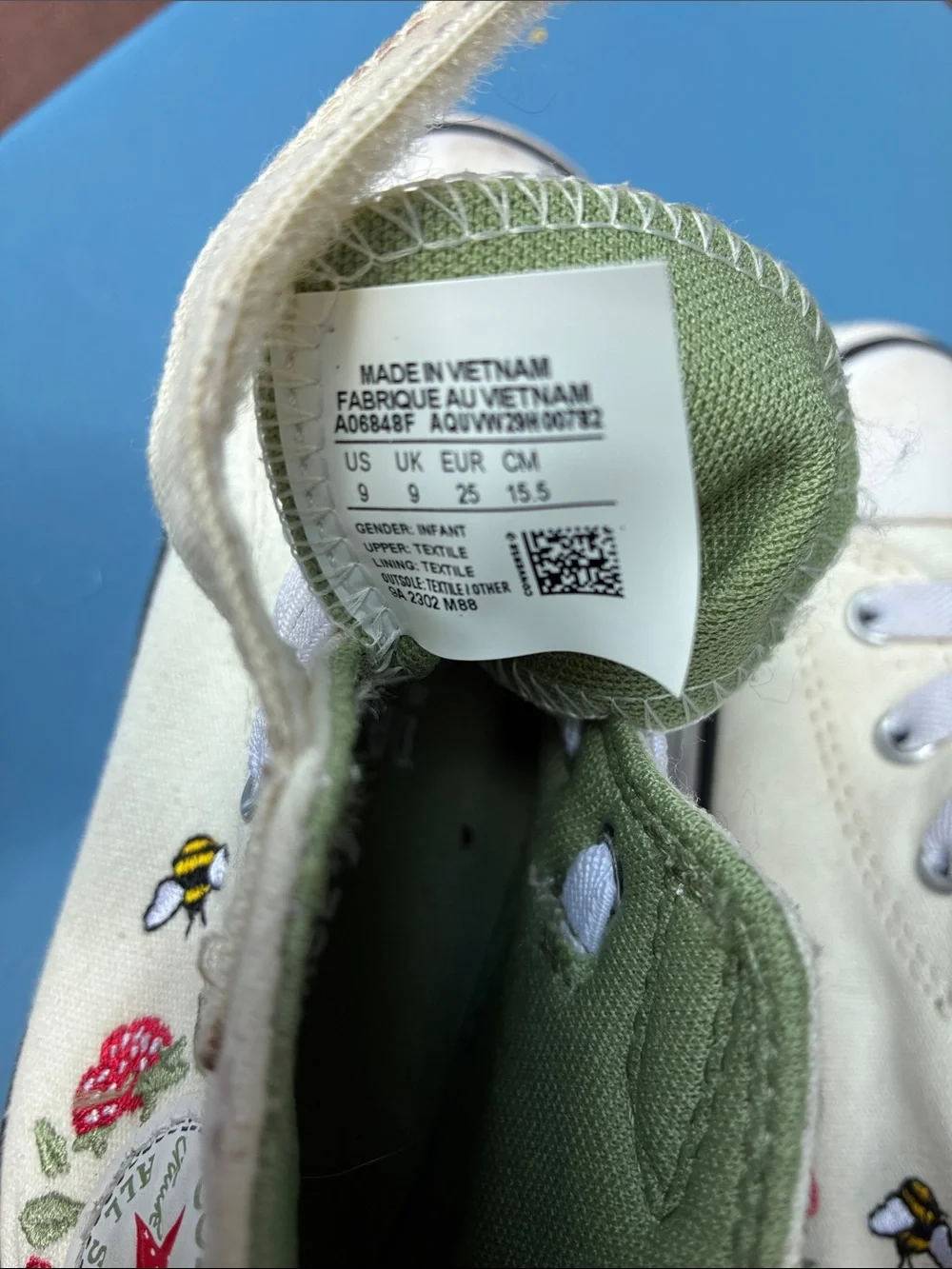 Converse Kids Cream High-Top Sneakers with Bee & Strawberry Embroidery